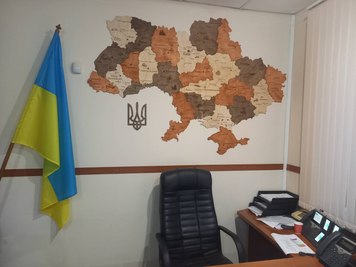 Дерев'яна карта України багатошарова 3D Logistics - Тік та палисандр - XS 70х47 см 1691 фото